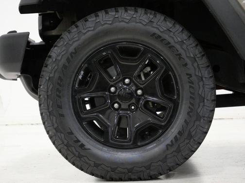 2018 Jeep Wrangler JK Willys Wheeler W