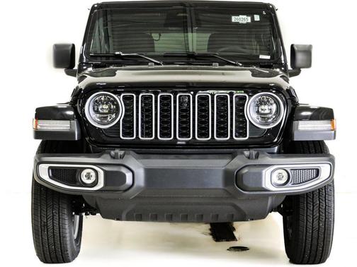 Black Clearcoat 2026 Jeep Wrangler 4-Door Sahara 4x4
