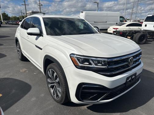 2022 Volkswagen Atlas Cross Sport 3.6L V6 SEL Premium R-Line