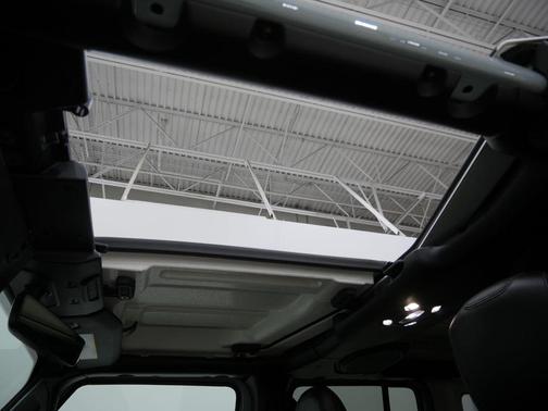 Earl Clearcoat 2023 Jeep Wrangler 4xe Sahara