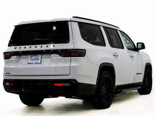 2023 Jeep Wagoneer Series II Carbide 4x4
