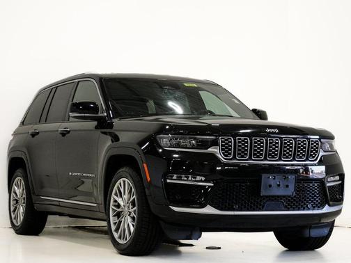 2022 Jeep Grand Cherokee Summit