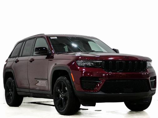 2025 Jeep Grand Cherokee Altitude