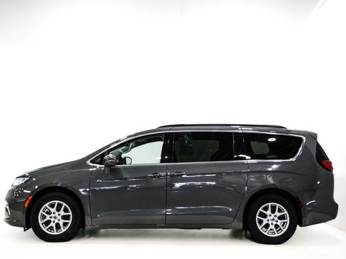 Ceramic Gray Clearcoat 2022 Chrysler Pacifica Touring L