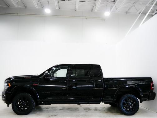 2022 RAM 2500 Limited Mega Cab 4x4 6'4' Box