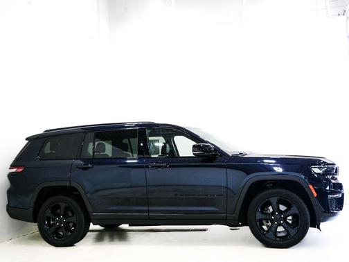 Midnight Sky 2023 Jeep Grand Cherokee L Limited