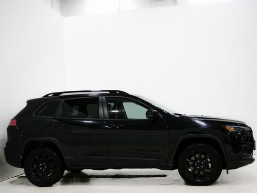 2023 Jeep Cherokee Altitude