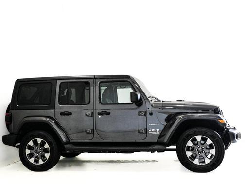Granite Crystal Metallic Clearcoat 2018 Jeep Wrangler Unlimited Sahara