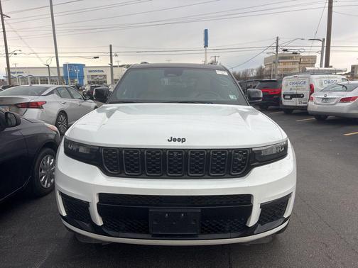2023 Jeep Grand Cherokee L Summit Reserve