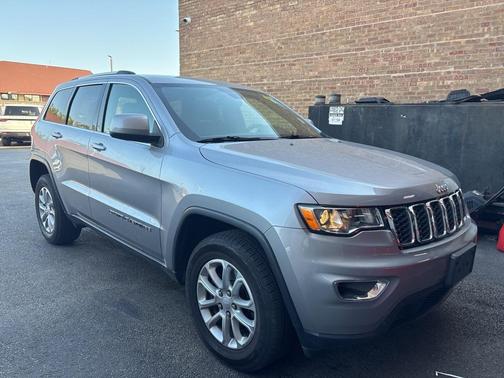 2021 Jeep Grand Cherokee Laredo
