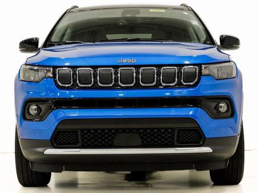 Laser Blue Pearlcoat 2022 Jeep Compass Limited