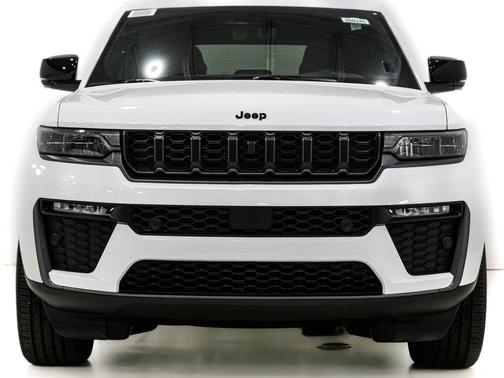 Bright White Clearcoat 2026 Jeep Grand Cherokee 85th Anniversary Edition