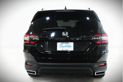 2023 Honda Pilot AWD Sport