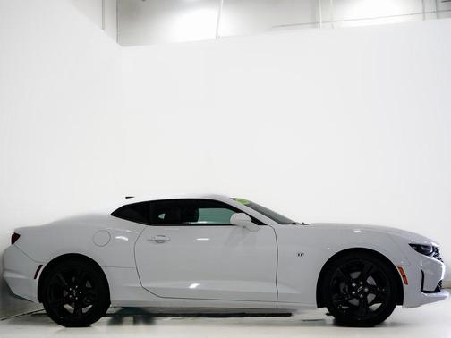 2023 Chevrolet Camaro 2LT