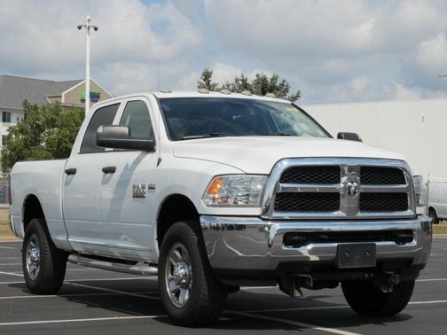 2018 RAM 3500 Tradesman Crew Cab 4x4 6'4' Box