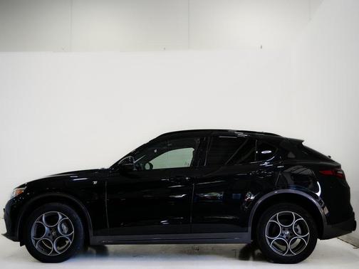 2022 Alfa Romeo Stelvio Ti