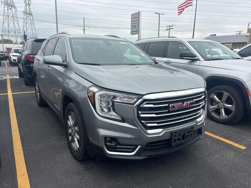 Sterling Metallic 2024 GMC Terrain SLT