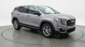 Sterling Metallic 2024 GMC Terrain SLT