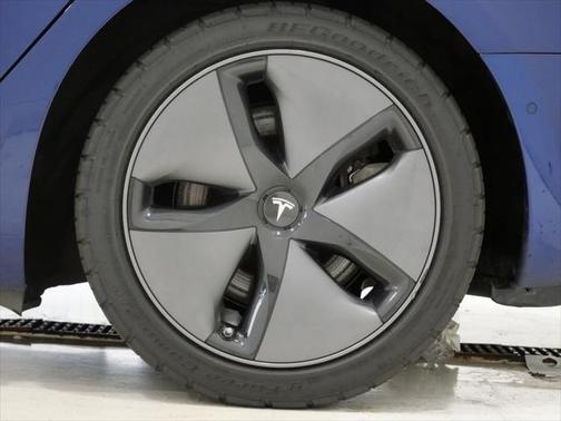 2019 Tesla Model 3 Standard Range
