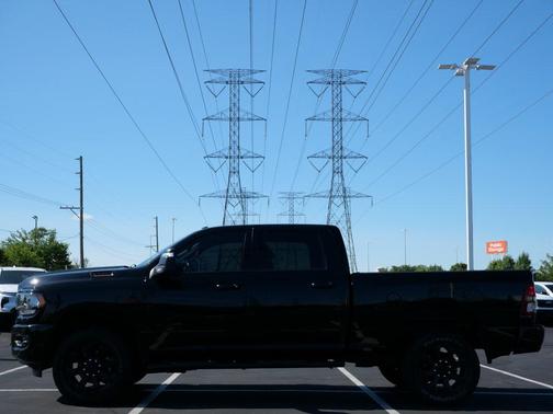 2023 RAM 2500 Big Horn Crew Cab 4x4 6'4' Box