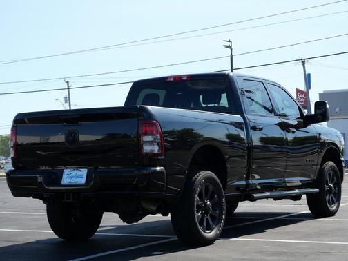 2023 RAM 2500 Big Horn Crew Cab 4x4 6'4' Box