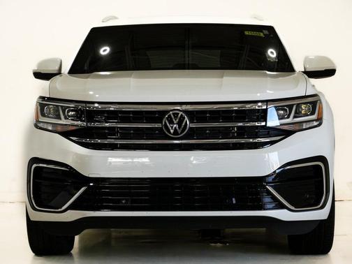 2020 Volkswagen Atlas Cross Sport 3.6L V6 SE w/Technology R-Line