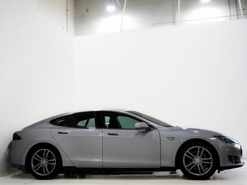 2013 Tesla Model S Base