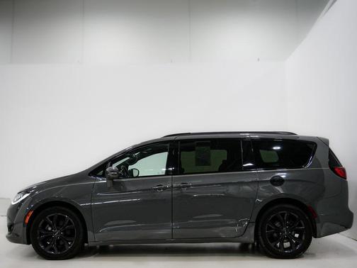 2020 Chrysler Pacifica Red S Edition