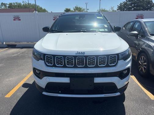 Bright White Clearcoat 2025 Jeep Compass Limited