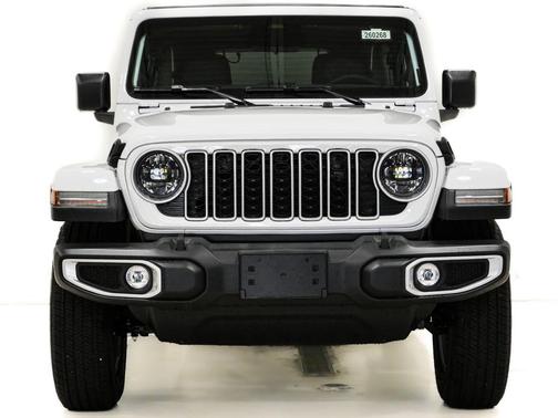 Bright White Clearcoat 2026 Jeep Wrangler 4-Door Sahara 4x4