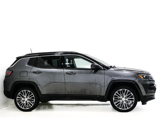Granite Crystal Metallic Clearcoat 2022 Jeep Compass Limited