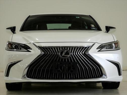 2019 Lexus ES 350 Base