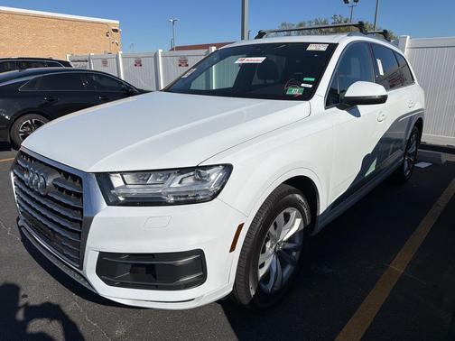 2019 Audi Q7 55 Premium Plus