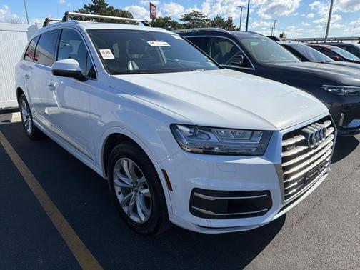 2019 Audi Q7 55 Premium Plus