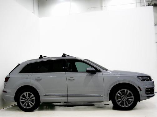 2019 Audi Q7 55 Premium Plus