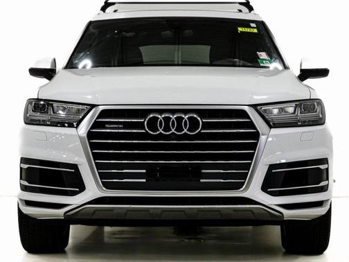 2019 Audi Q7 55 Premium Plus