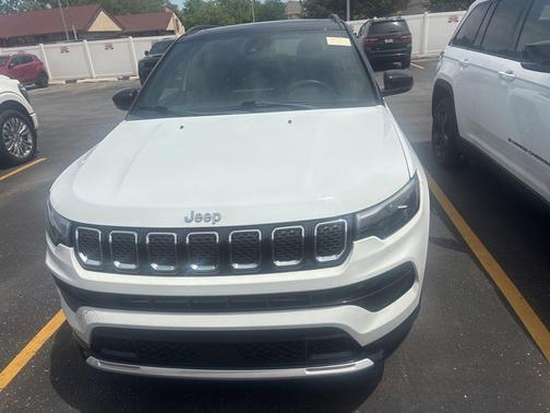 Bright White Clearcoat 2023 Jeep Compass Limited