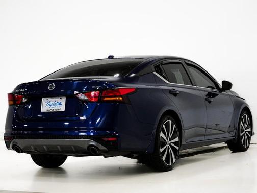 2020 Nissan Altima SR FWD