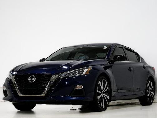 2020 Nissan Altima SR FWD
