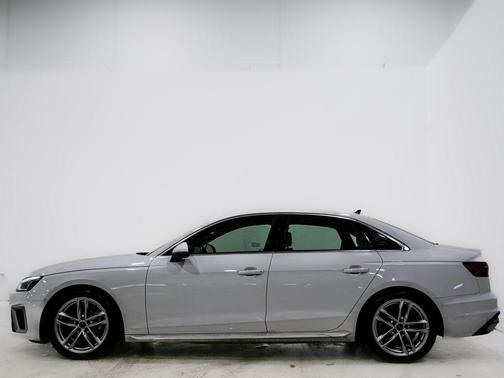 2023 Audi A4 45 S line Premium Plus