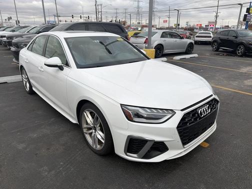 2023 Audi A4 45 S line Premium Plus