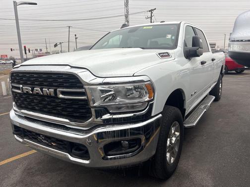 2024 RAM 2500 Big Horn Crew Cab 4x4 8' Box
