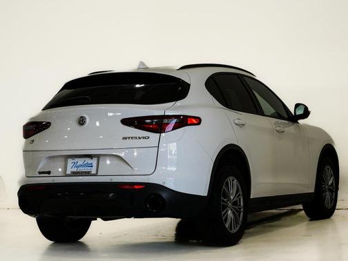 2022 Alfa Romeo Stelvio Sprint