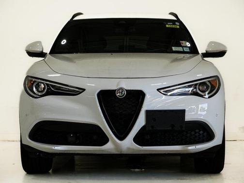 2022 Alfa Romeo Stelvio Sprint