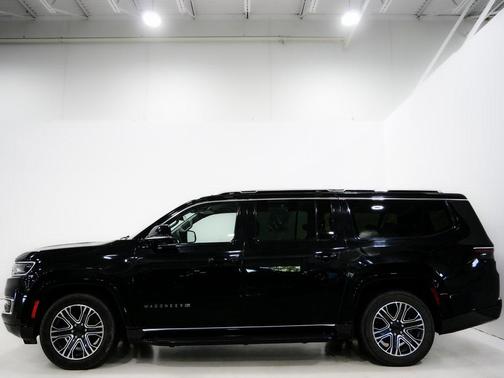 2023 Jeep Wagoneer L Series II 4x4