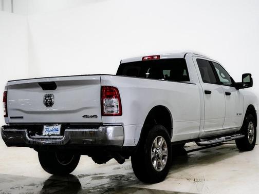 2024 RAM 2500 Big Horn Crew Cab 4x4 8' Box