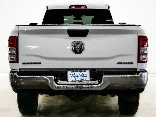 2024 RAM 2500 Big Horn Crew Cab 4x4 8' Box