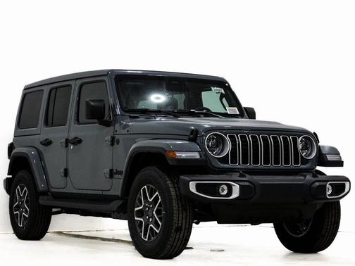 2026 Jeep Wrangler 4-Door Sahara 4x4