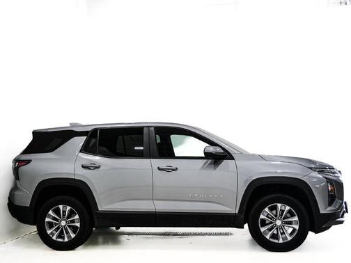 Sterling Gray Metallic 2025 Chevrolet Equinox 1LT