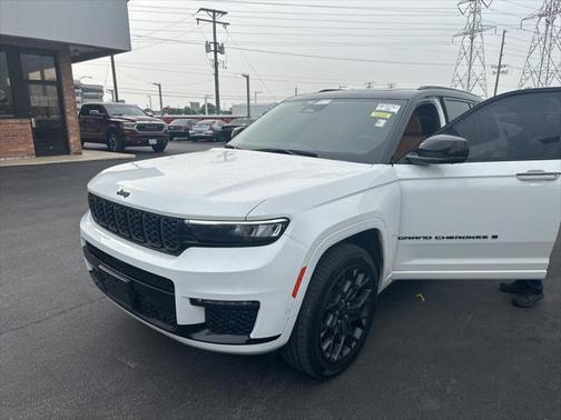 2023 Jeep Grand Cherokee L Summit Reserve